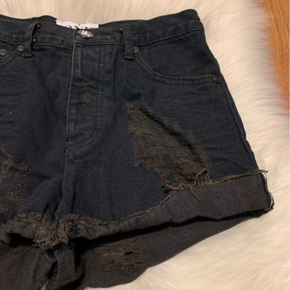 One Teaspoon Shorts - Picture 4 of 12